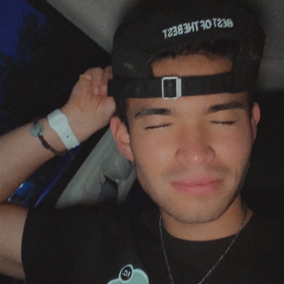 Meet your Posher, Brett - Picture 1 of 1